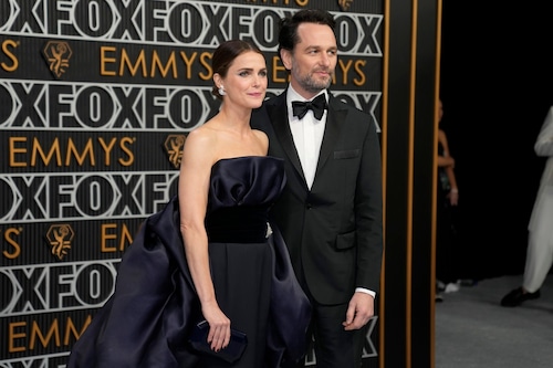 Keri Russell, left, and Matthew Rhys